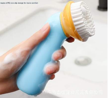 Portable Pet Bath Brush for Cleaning and Grooming (One)
